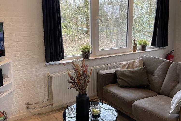 Detached Holiday Home With Sauna Large Garden Stramproy Buitenkant foto